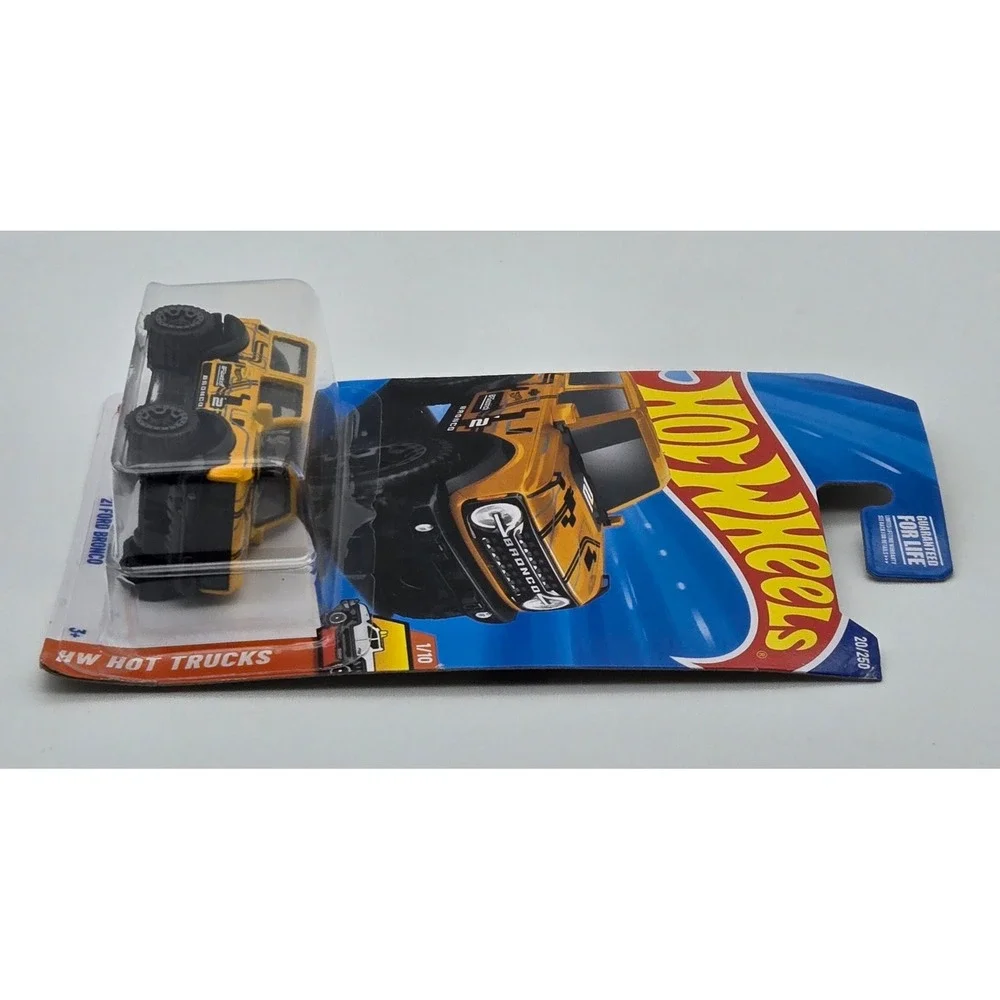 Hot Wheels '21 Ford‎ Bronco HW Hot Trucks Kids 1:64 Yellow BFGoodrich Livery